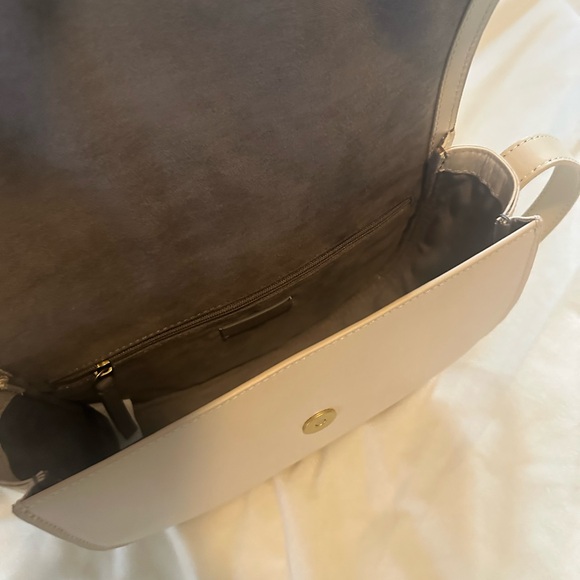 Crossbody Purse - Picture 5 of 7